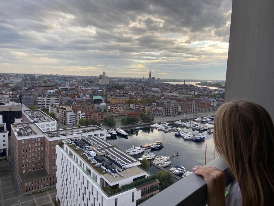 Uniek Appartement - Mooiste En Hoogste Uitzicht Op Antwerpen! - Incl Gratis Parking 外观 照片