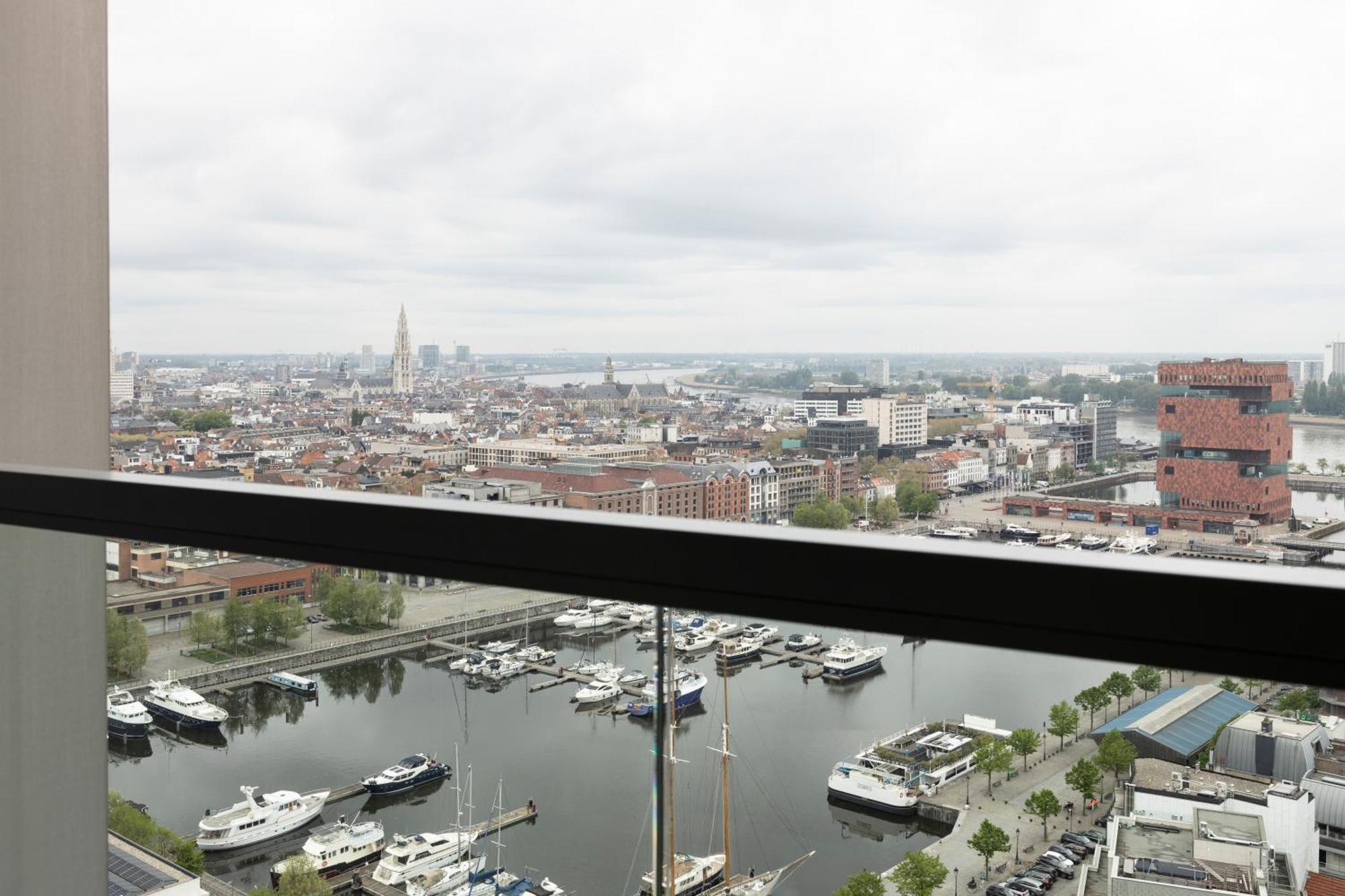Uniek Appartement - Mooiste En Hoogste Uitzicht Op Antwerpen! - Incl Gratis Parking 外观 照片
